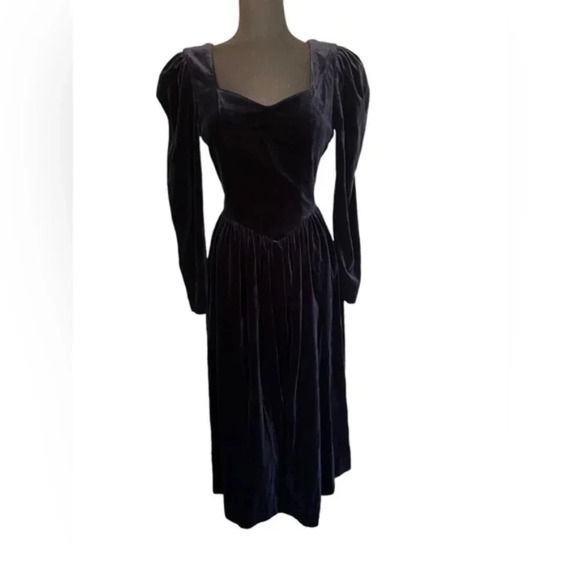 Vintage Laura Ashley dress SIZE US 10 UK 12 Navy velvet 1980's sexy goth - Picture 7 of 8
